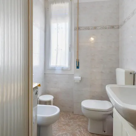 Feriehus Warm Holiday In Near Town Center Sanremo